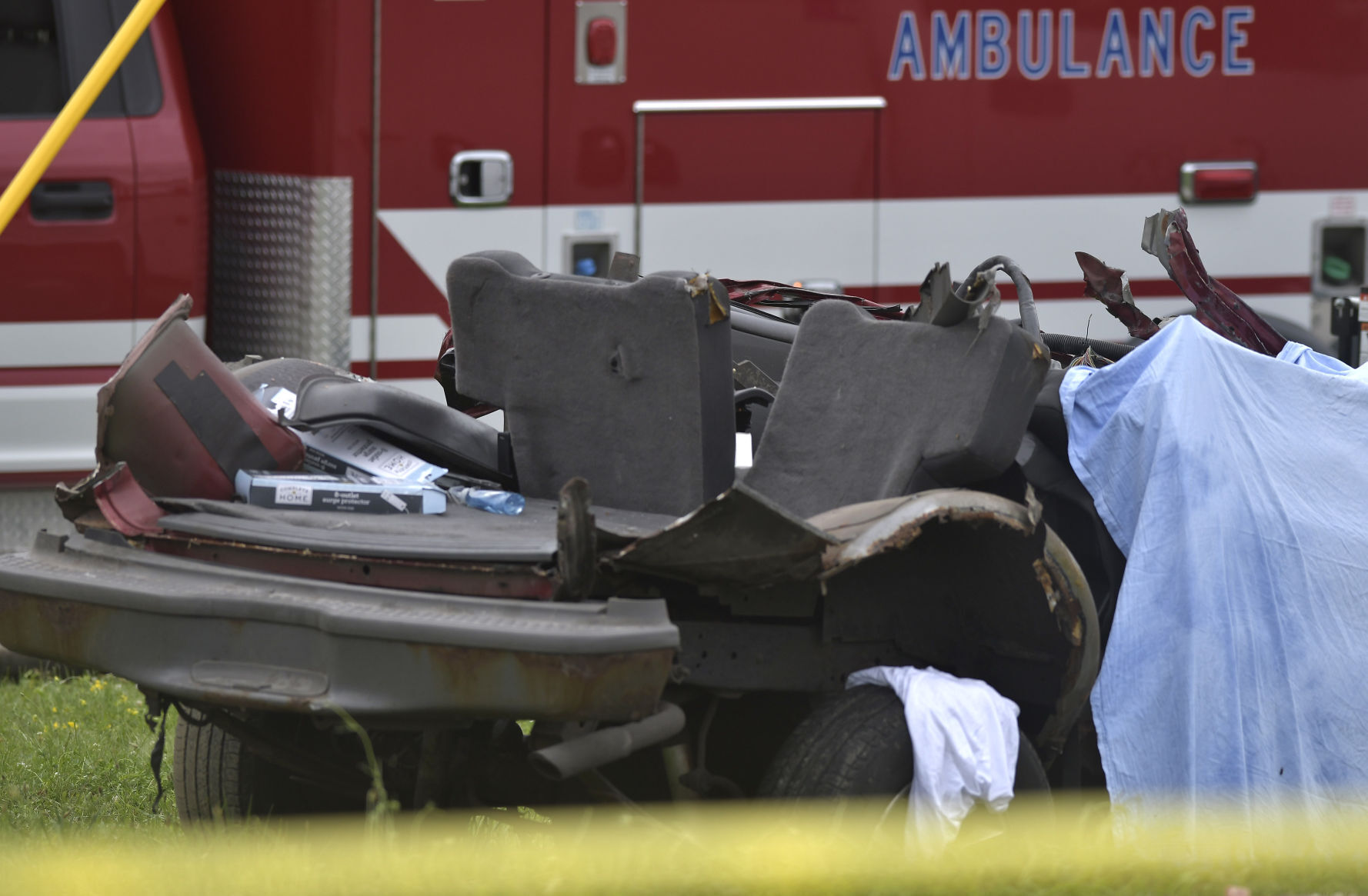 Driver fleeing traffic stop dies after crashing into semi